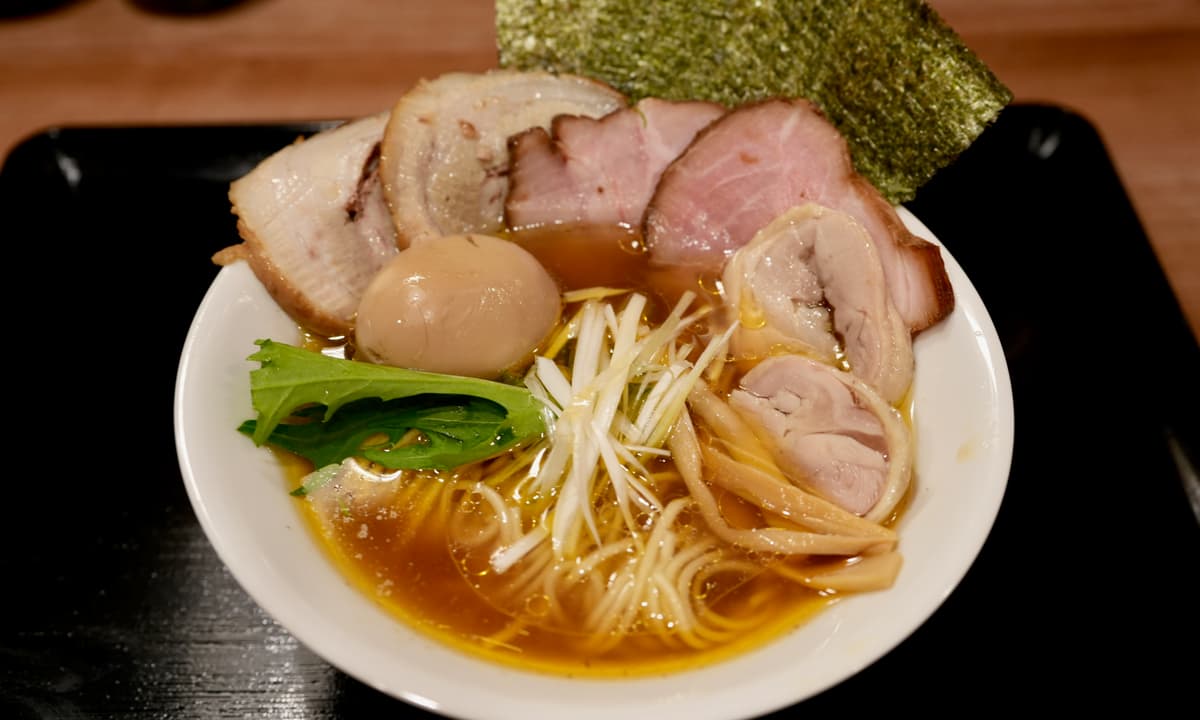 トリュフとポルチーニ薫る鶏清湯ラーメン(醤油)